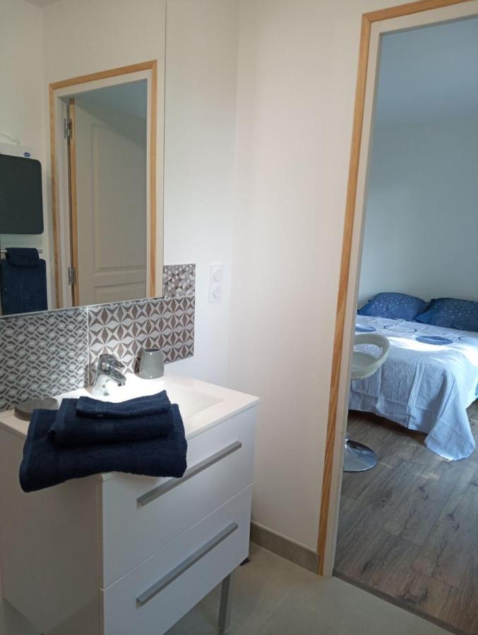 Chambre Au Calme Entouree Par La Nature. Saint-Leon-sur-Vezere Εξωτερικό φωτογραφία
